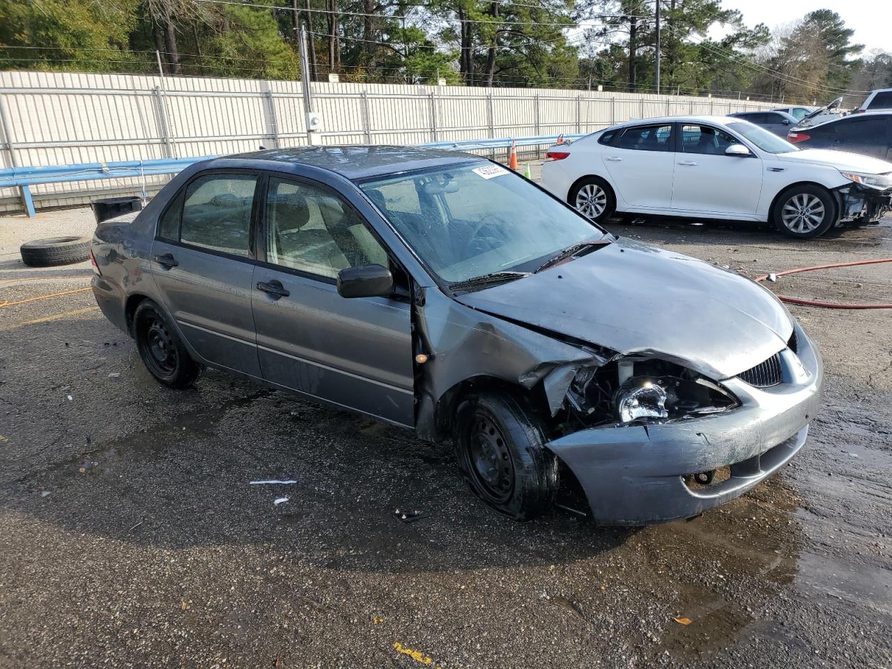 2005 Mitsubishi Lancer - Image 4