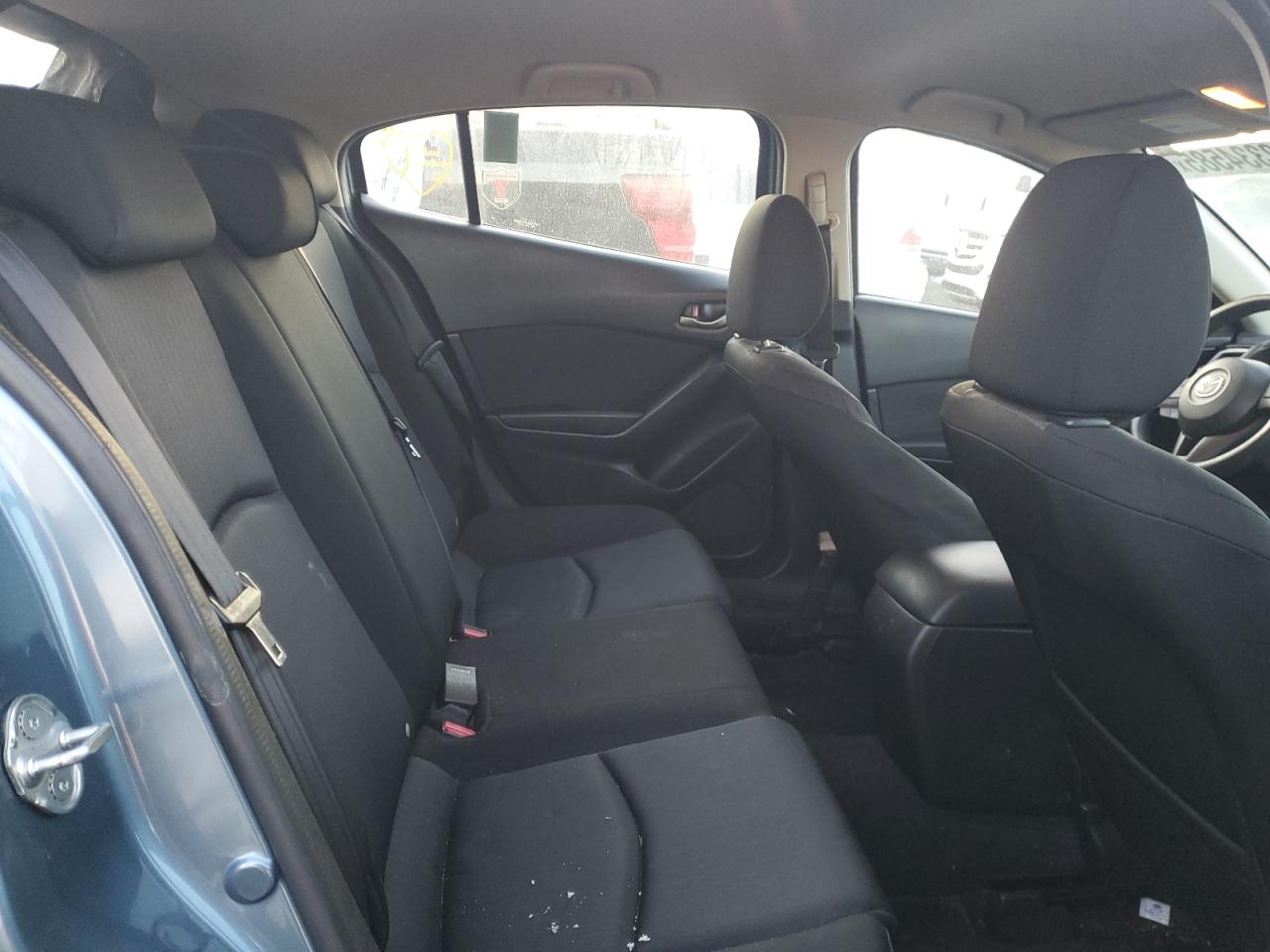 2014 Mazda 3 - Image 10