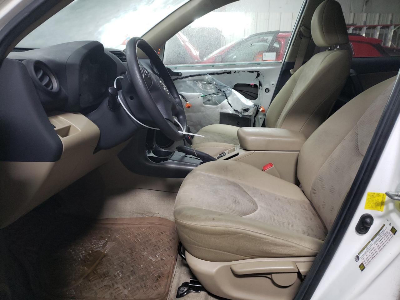 2012 Toyota RAV 4 - Image 7