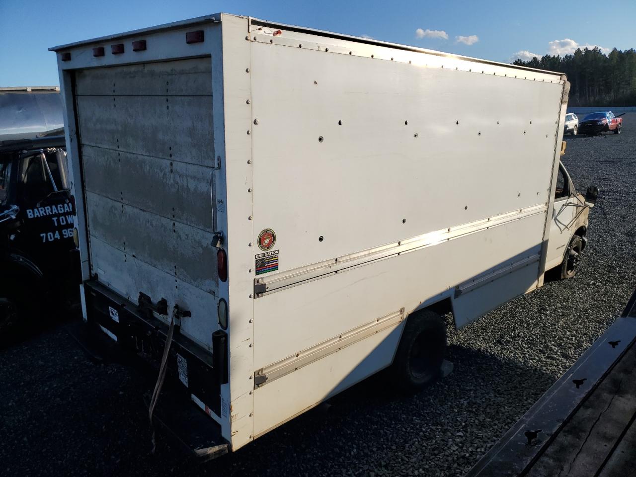 1999 GMC Savana - Image 3