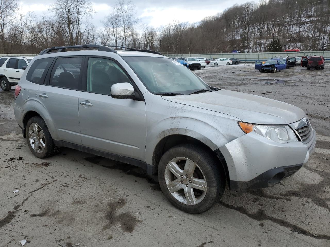 2010 Subaru Forester - Image 4