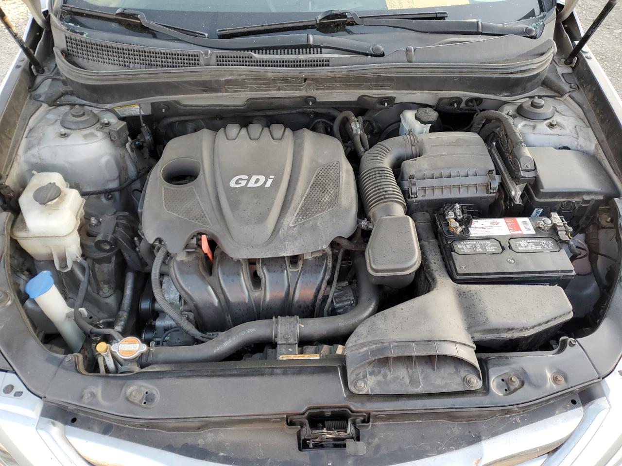 2012 Hyundai Sonata - Image 11