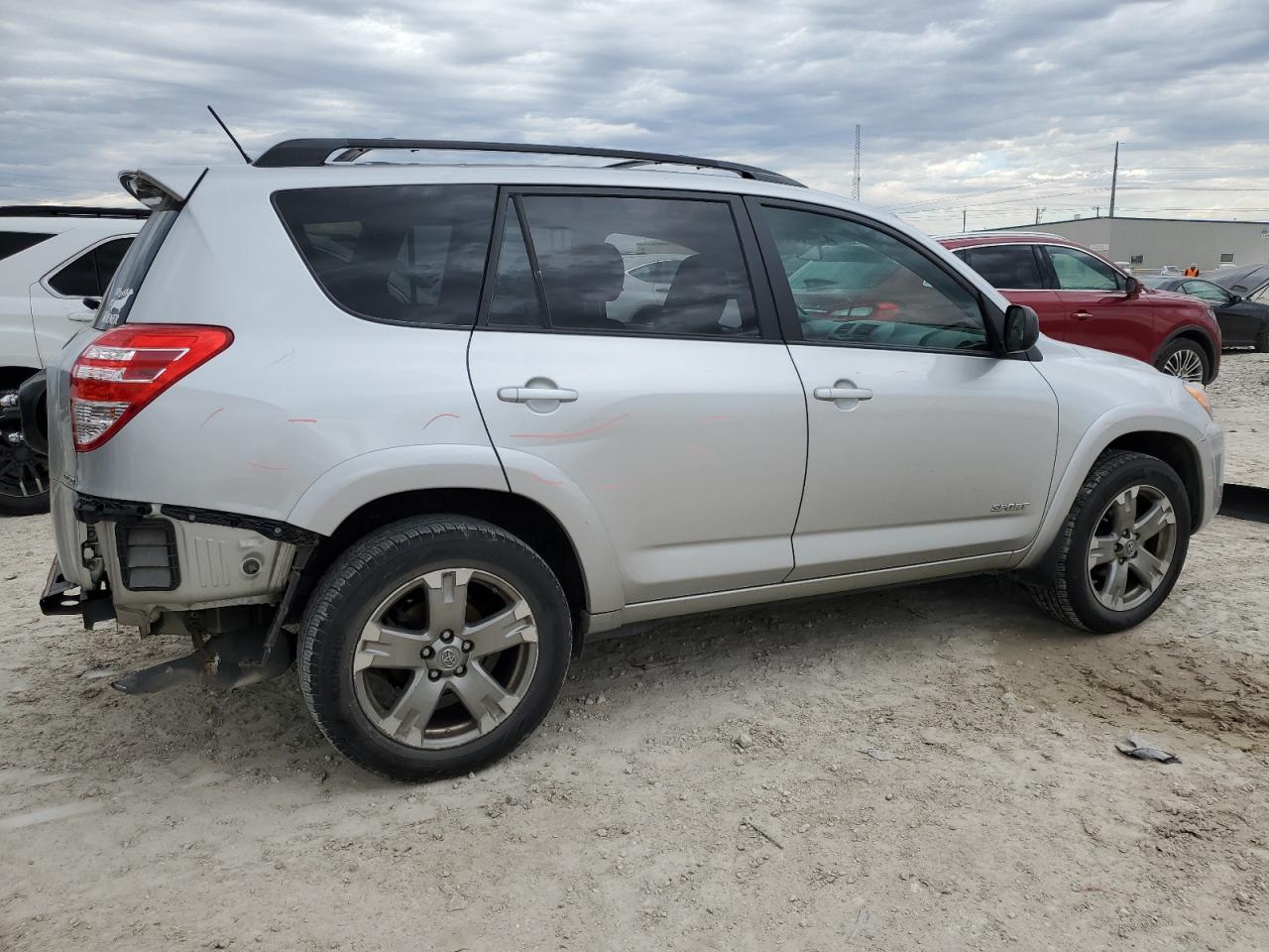 2011 Toyota RAV 4 - Image 3