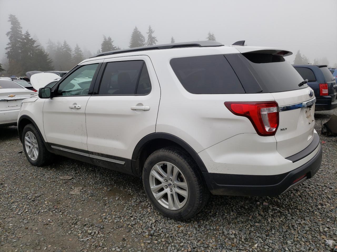 VIN 1FM5K8D82KGA90823 2019 FORD EXPLORER no.2