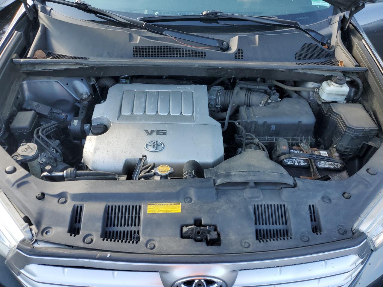 2012 Toyota Highlander - Image 13