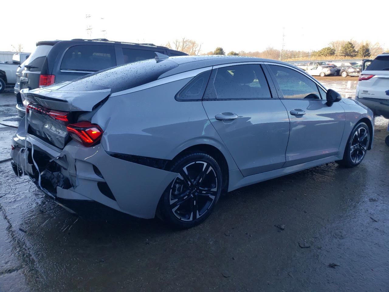 2023 Kia K5 - Image 3