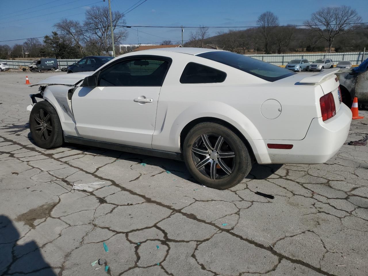 2006 Ford Mustang - Image 2