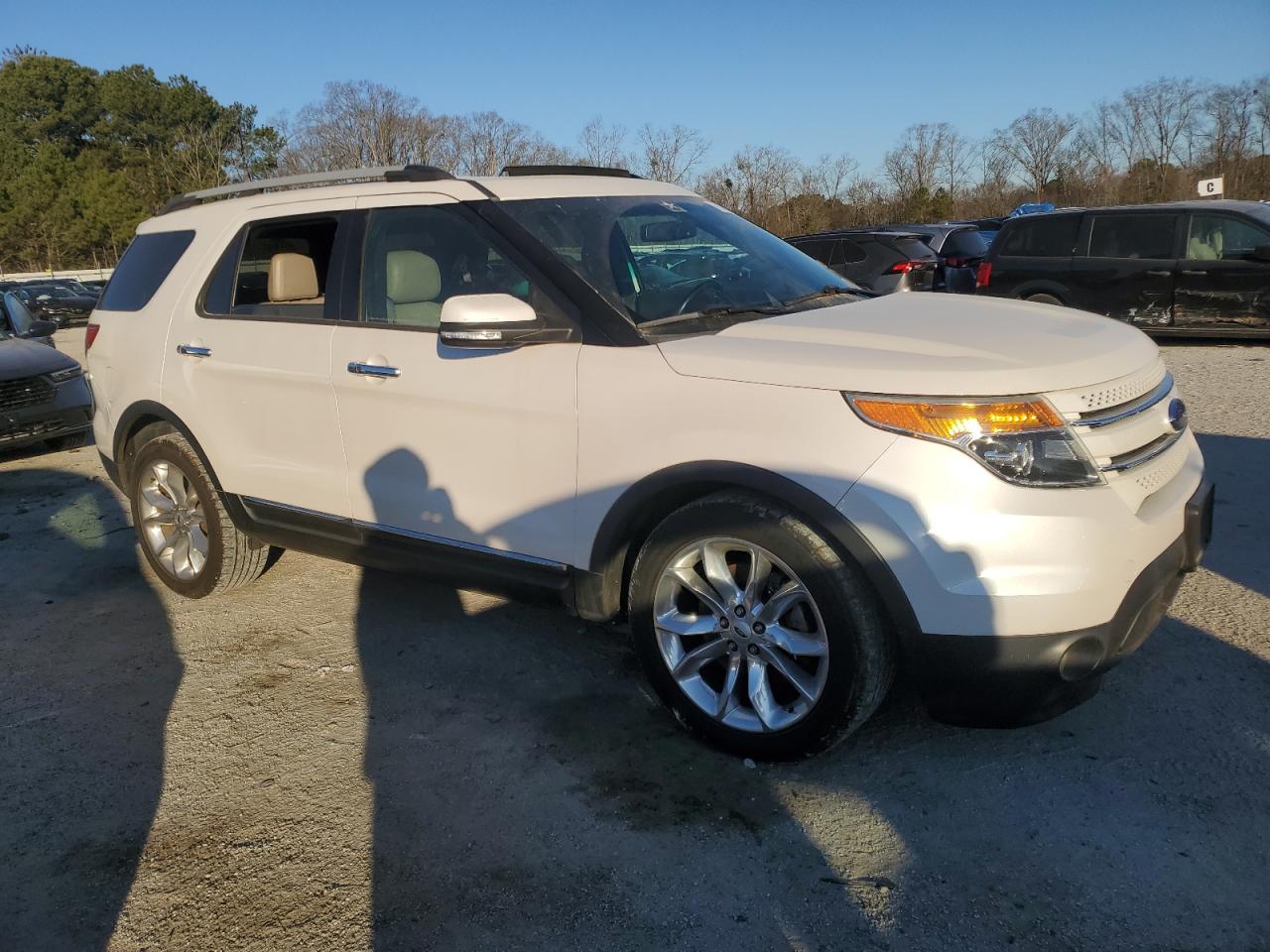 VIN 1FM5K7F81FGC33810 2015 FORD EXPLORER no.4