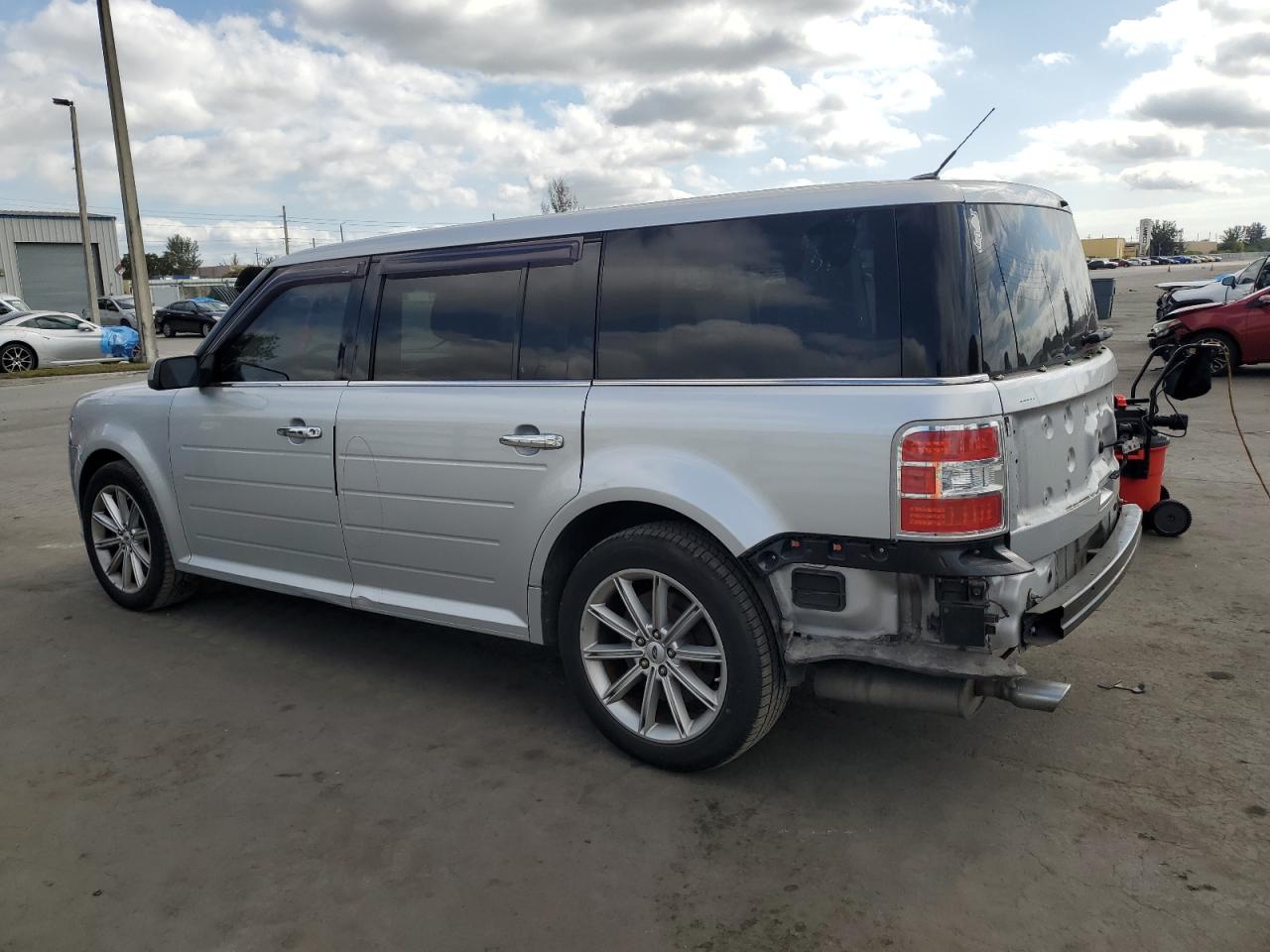 VIN 2FMGK5D83HBA03017 2017 FORD FLEX no.2