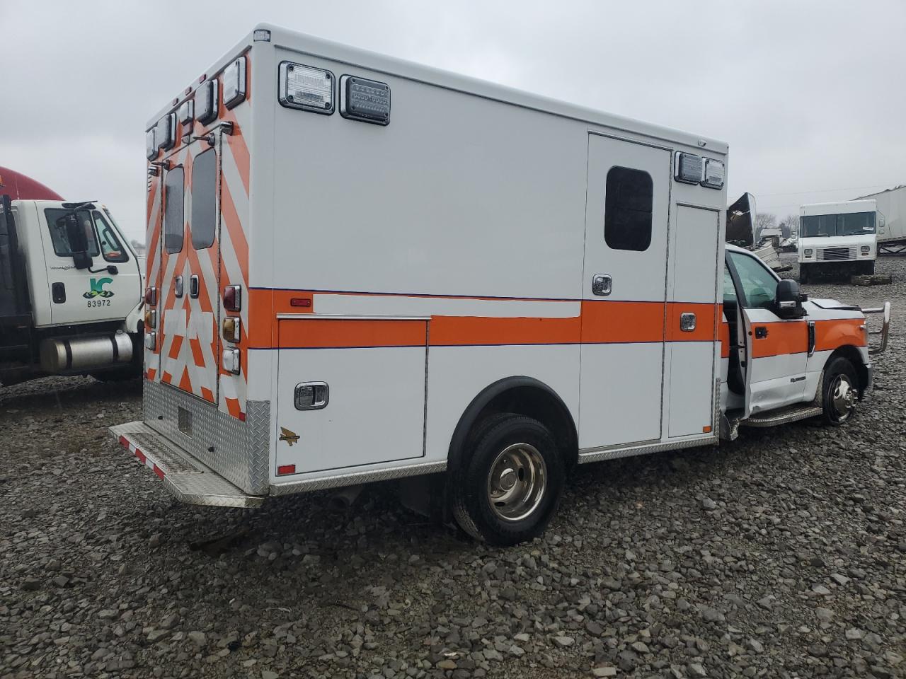 2020 Ford F350 - Image 3
