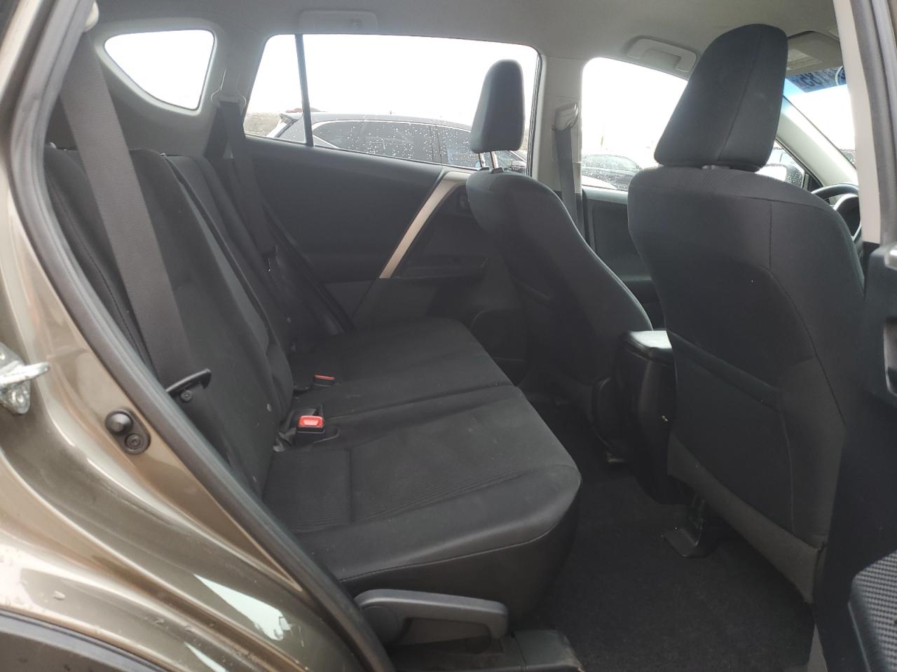 2015 Toyota RAV 4 - Image 11