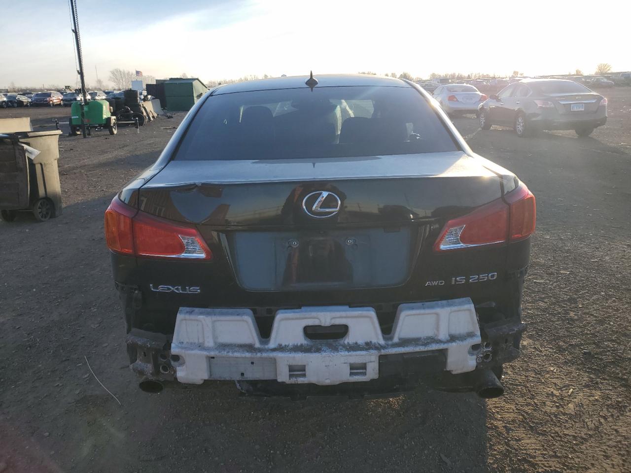2010 Lexus IS - Image 6
