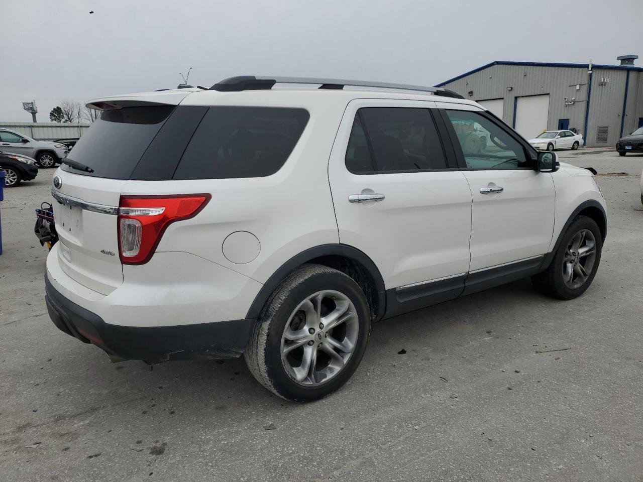 2011 Ford Explorer - Image 3