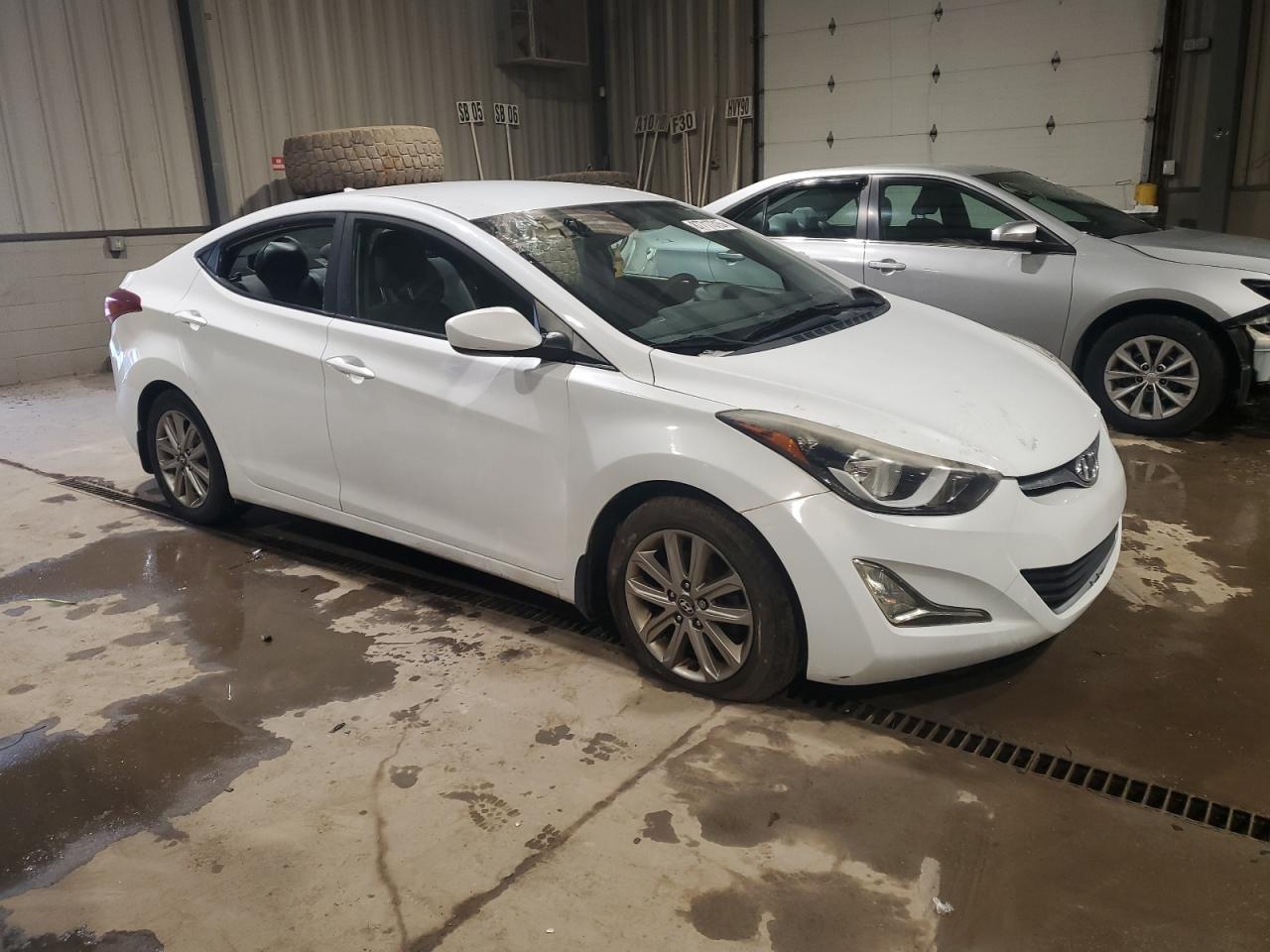 VIN 5NPDH4AE7GH729024 2016 HYUNDAI ELANTRA no.4