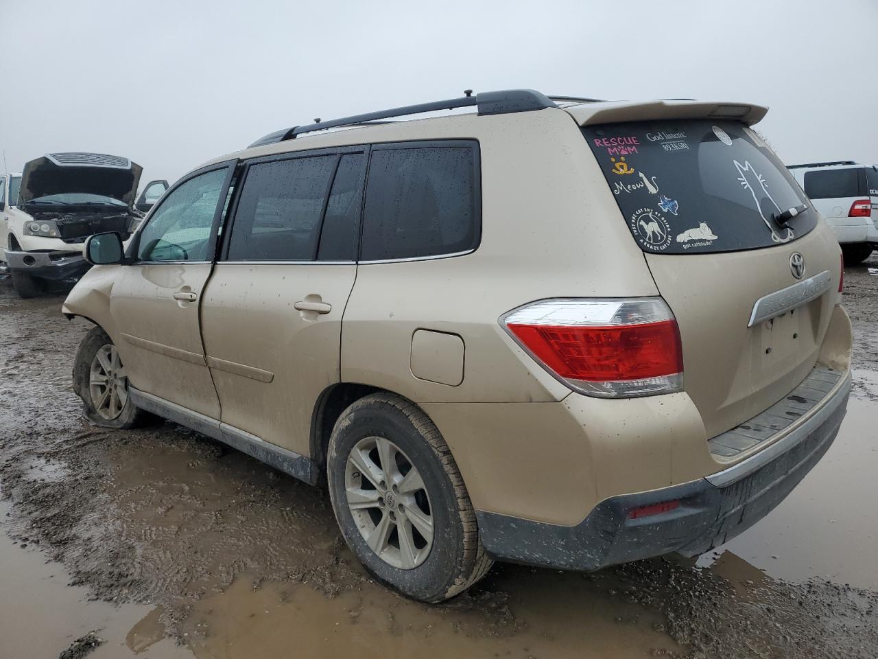 2013 Toyota Highlander - Image 2