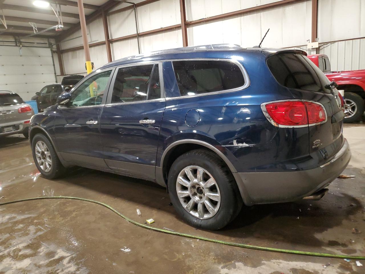 2011 Buick Enclave - Image 2