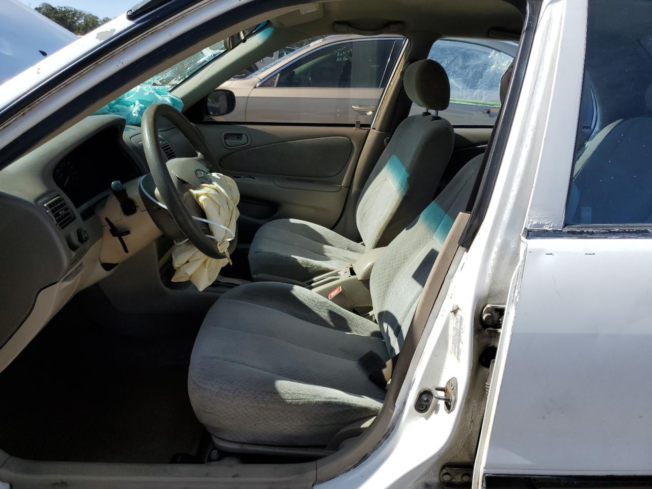 2000 Toyota Corolla - Image 7