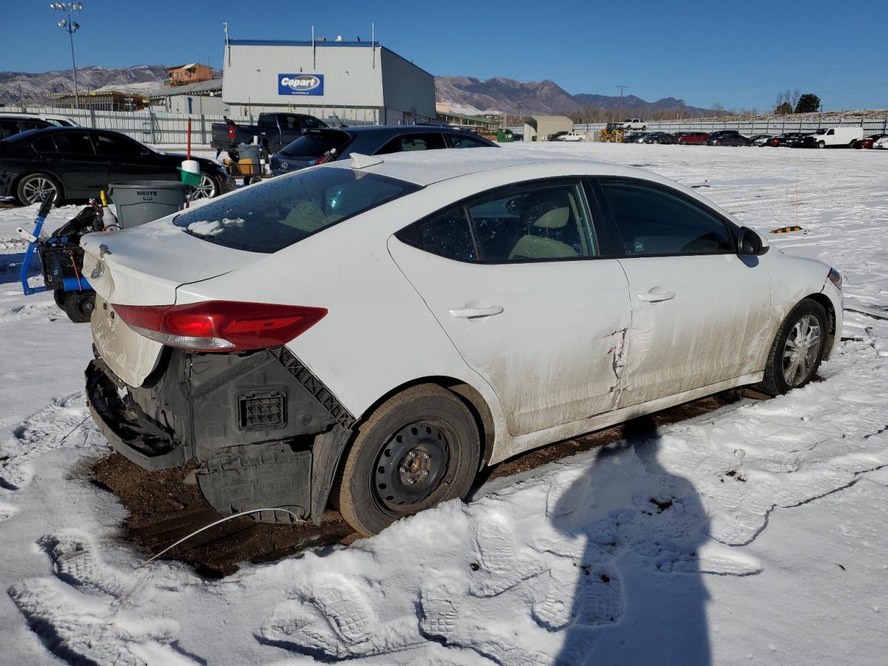 2017 Hyundai Elantra - Image 3