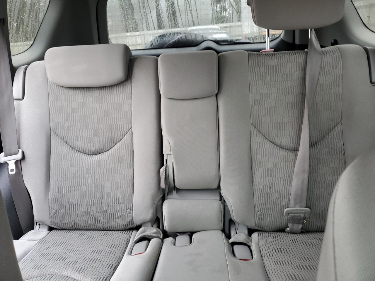 2010 Toyota RAV 4 - Image 10