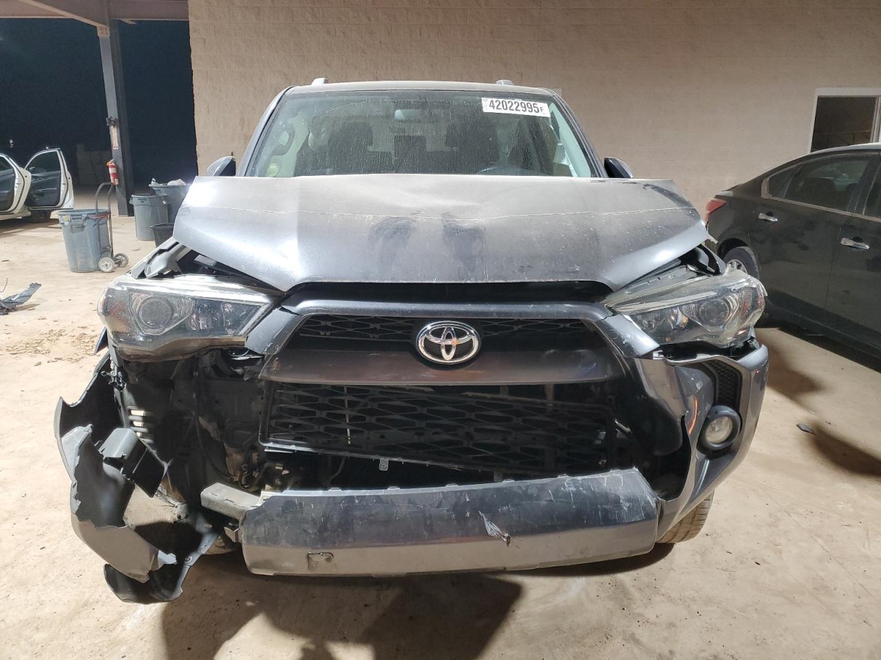 2015 Toyota 4Runner - Image 5