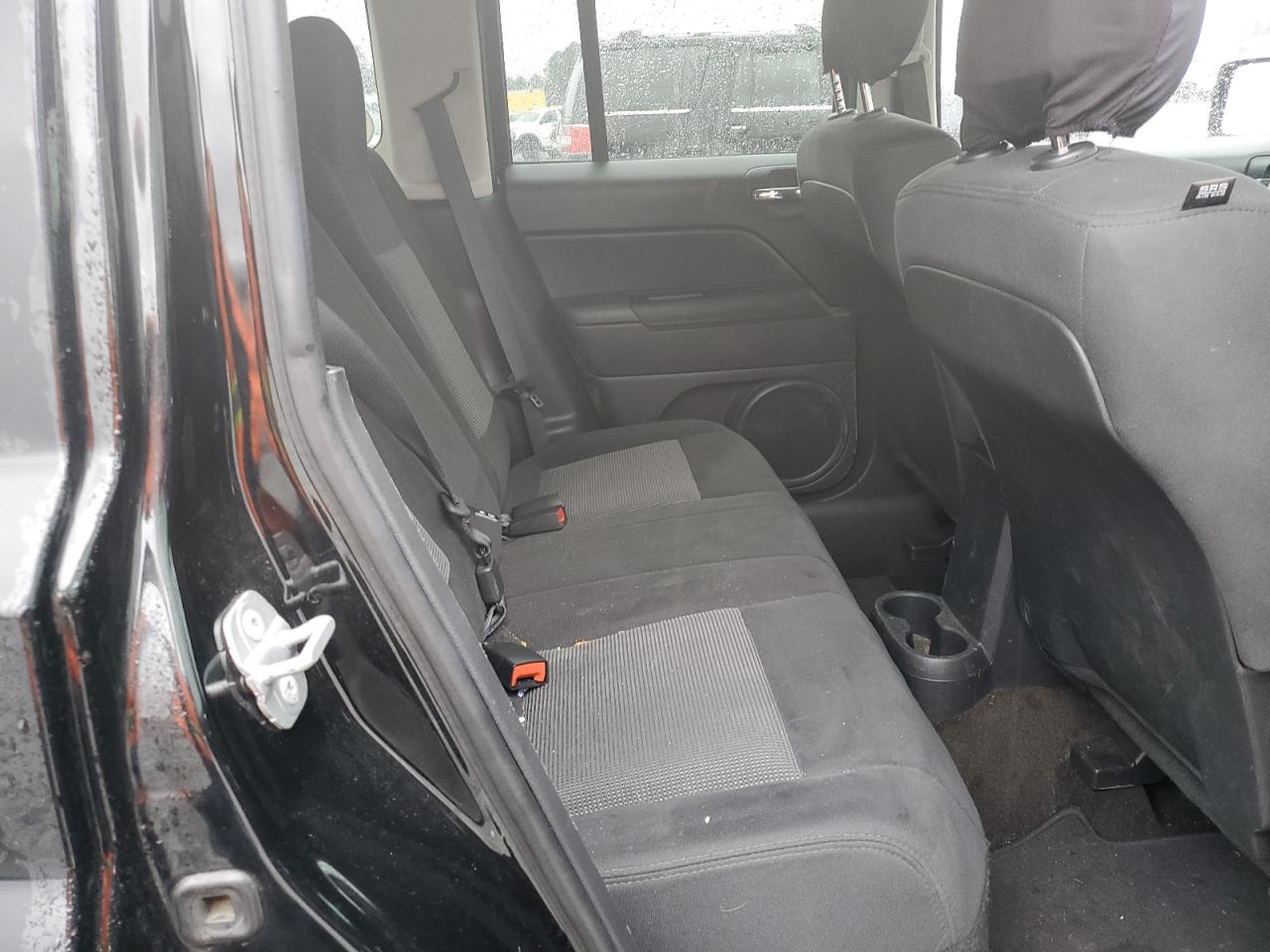 2014 Jeep Liberty (Patriot) - Image 10