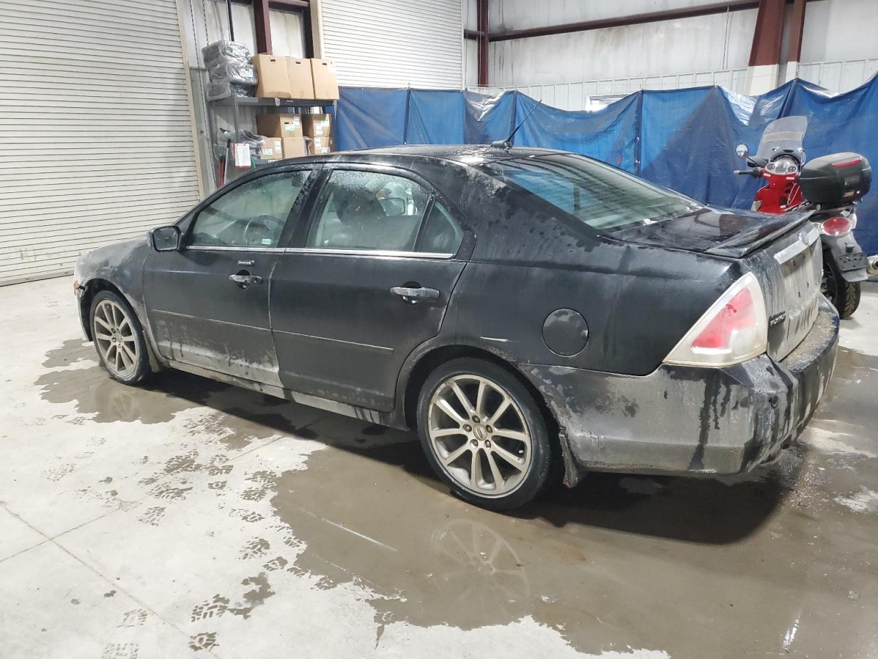 2009 Ford Fusion - Image 2