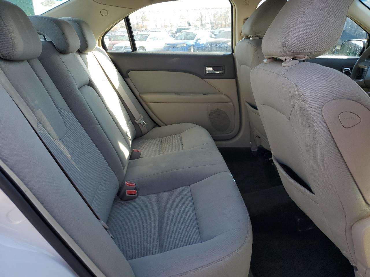 2010 Ford Fusion - Image 10