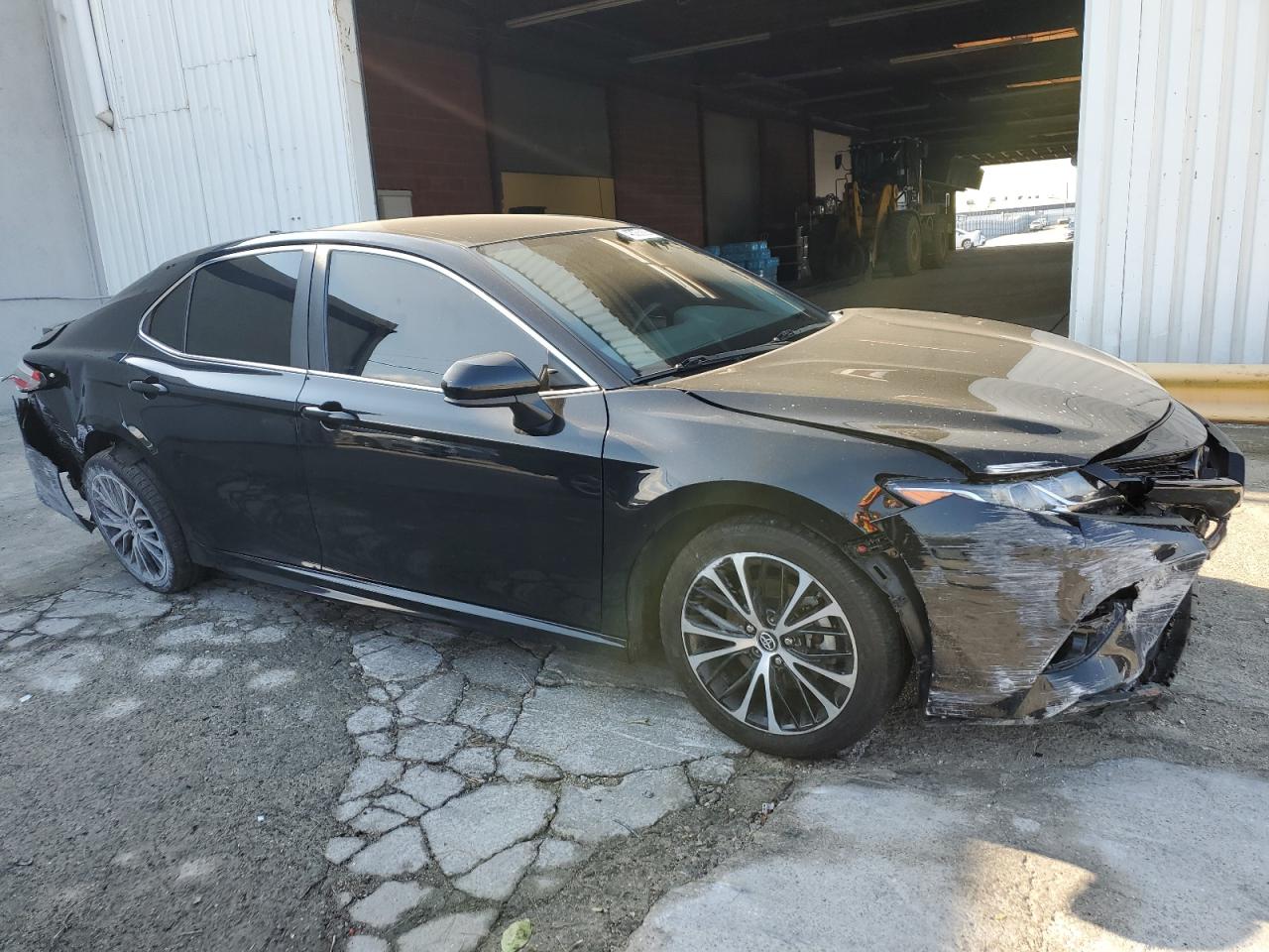 2019 Toyota Camry - Image 4