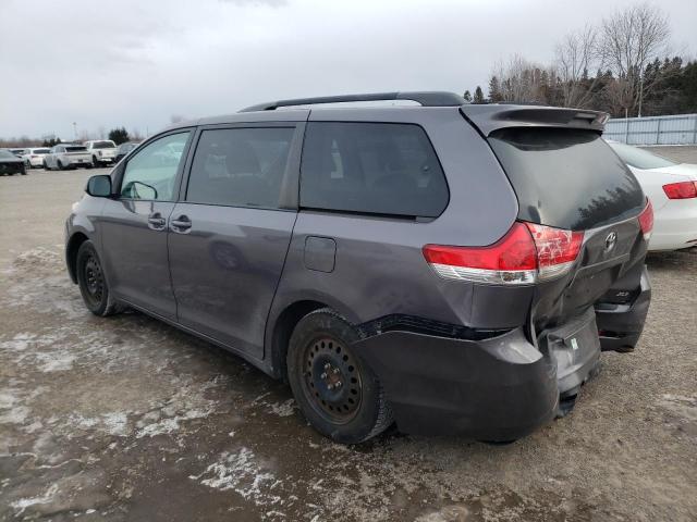 2013 TOYOTA SIENNA XLE