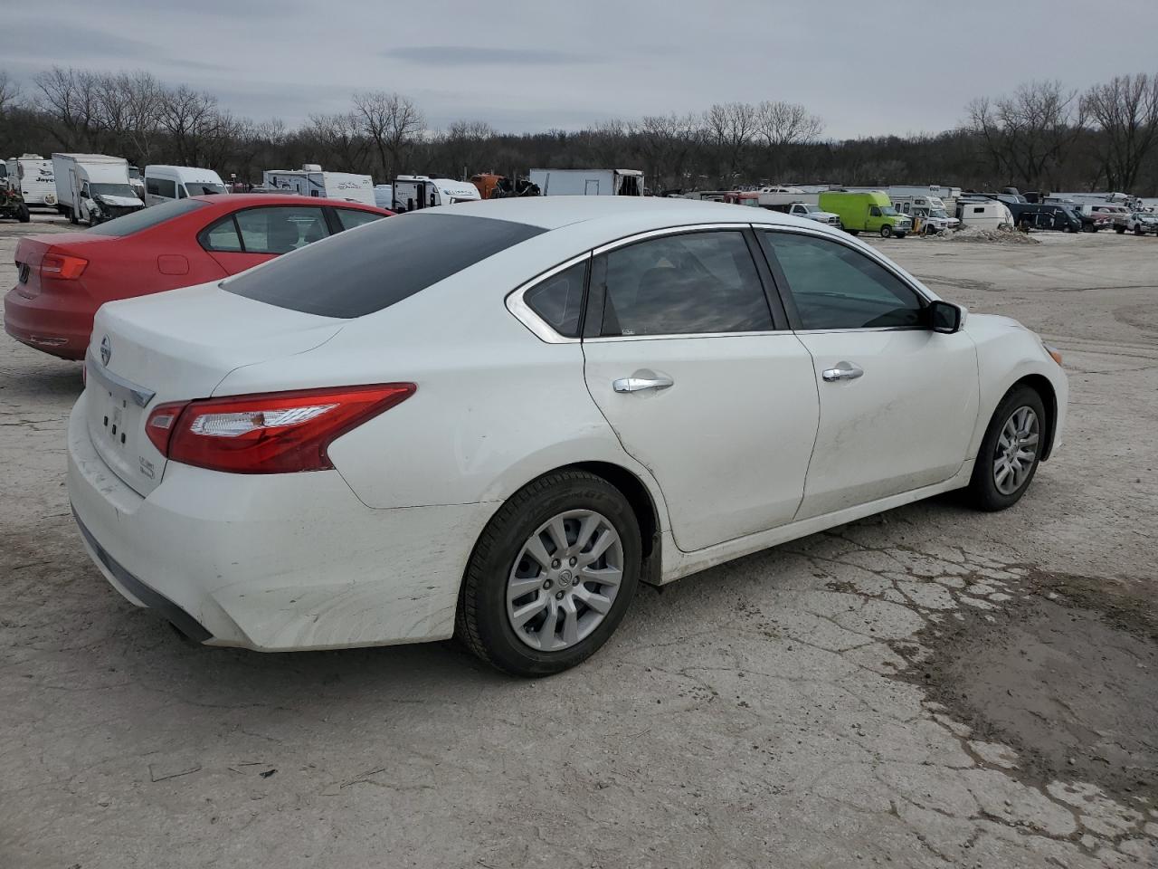 2016 Nissan Altima - Image 3