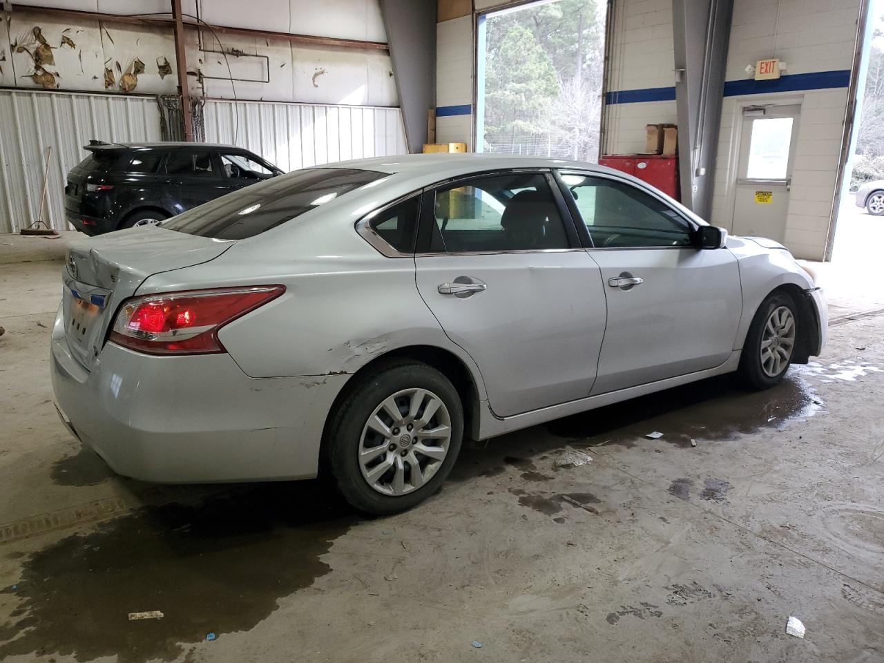 2013 Nissan Altima - Image 3