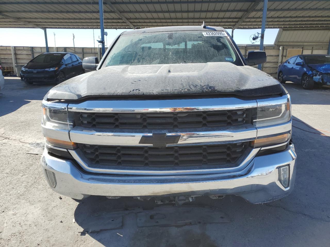 2017 Chevrolet Silverado - Image 5