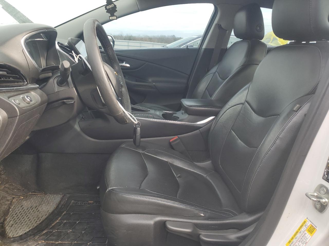 2017 Chevrolet Volt - Image 7