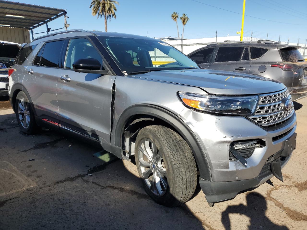 2023 Ford Explorer - Image 4