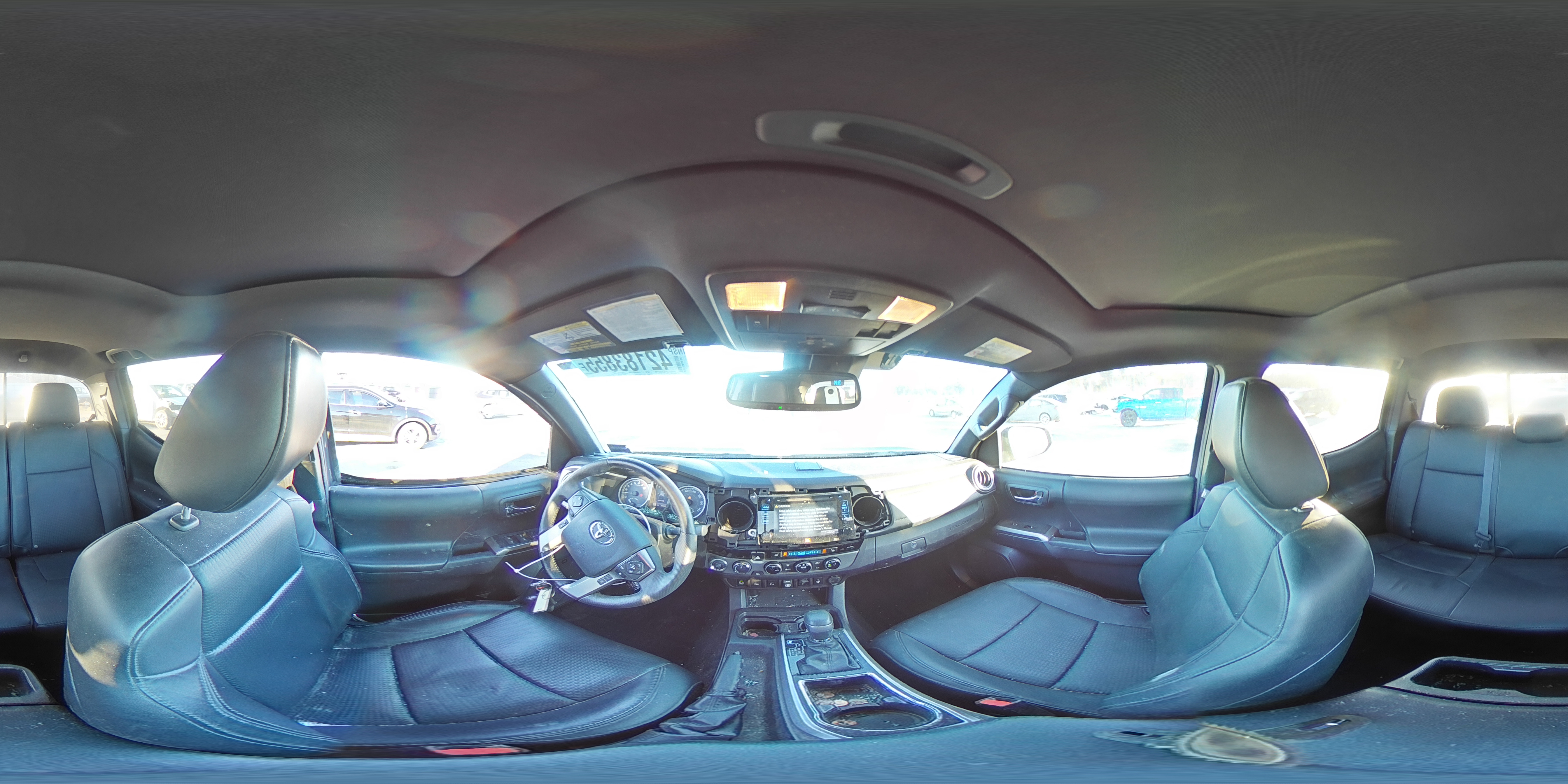 2018 Toyota Tacoma - Image 12