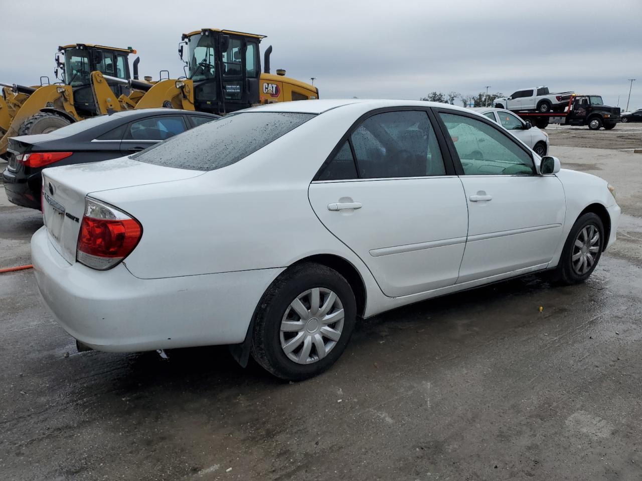 2005 Toyota Camry - Image 3