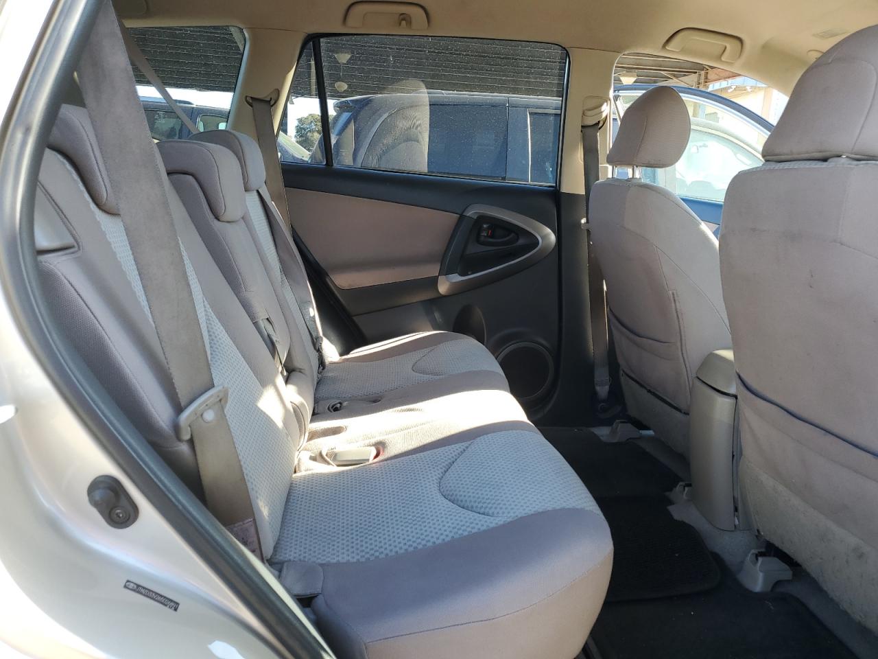 2006 Toyota RAV 4 - Image 10