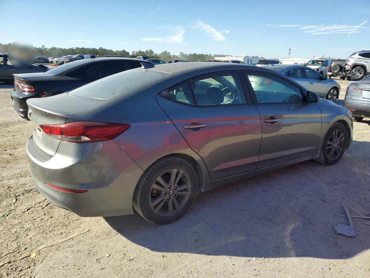 VIN 5NPD84LF3JH268112 2018 HYUNDAI ELANTRA no.3