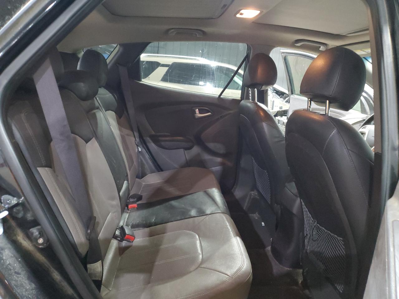 2013 Hyundai Tucson - Image 11