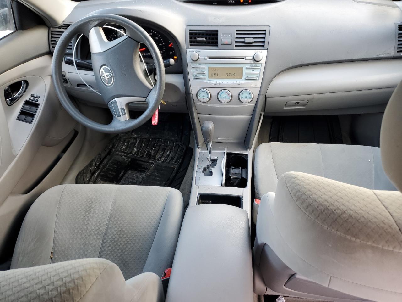 2009 Toyota Camry - Image 8