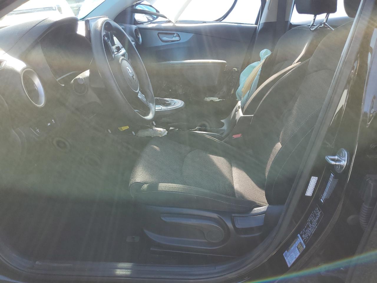 2020 Kia Forte - Image 7