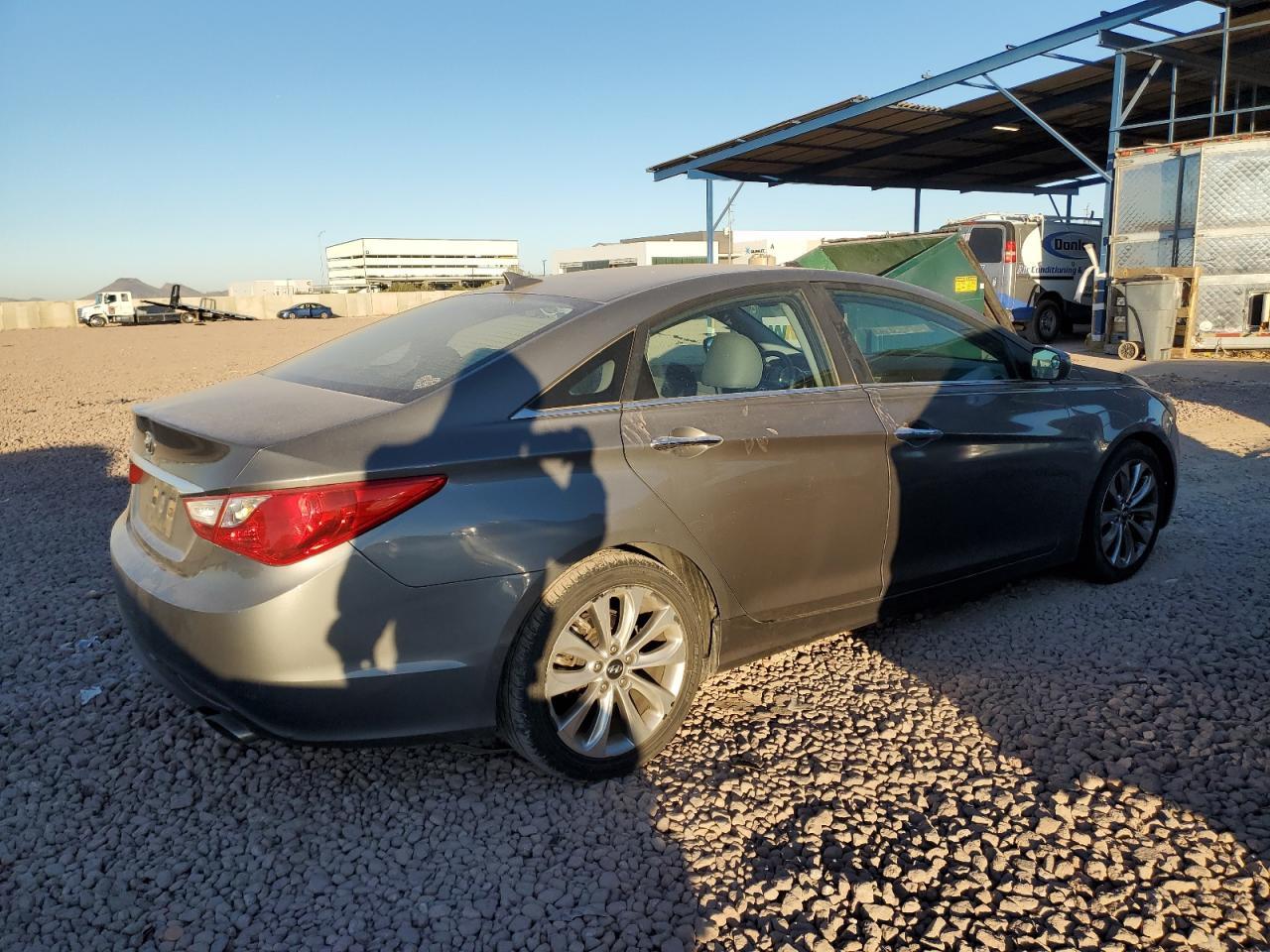 2013 Hyundai Sonata - Image 3