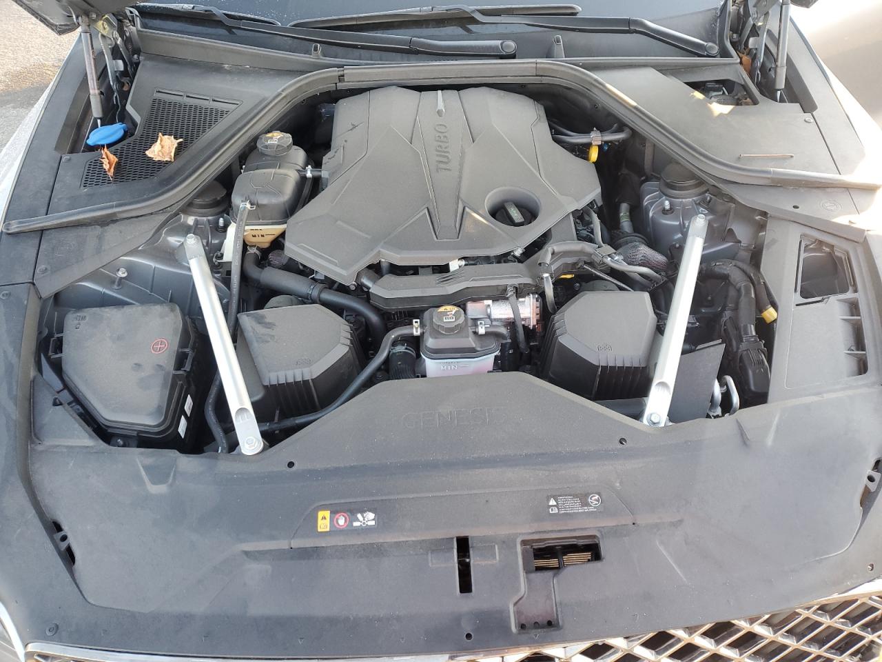 2023 Genesis G80 - Image 12