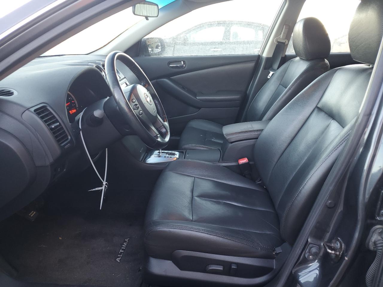 2010 Nissan Altima - Image 7