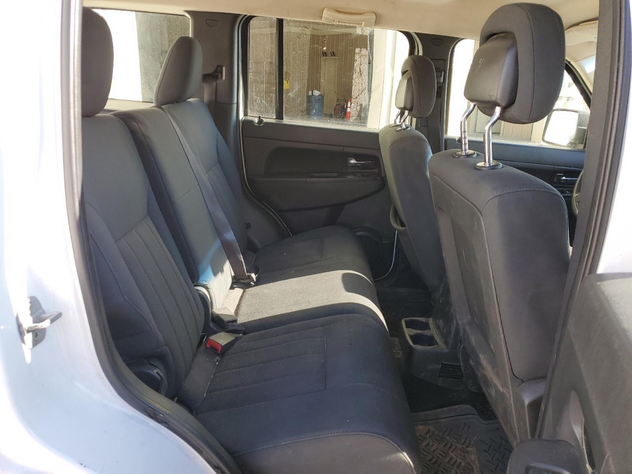 2012 Jeep Liberty (North America) - Image 11