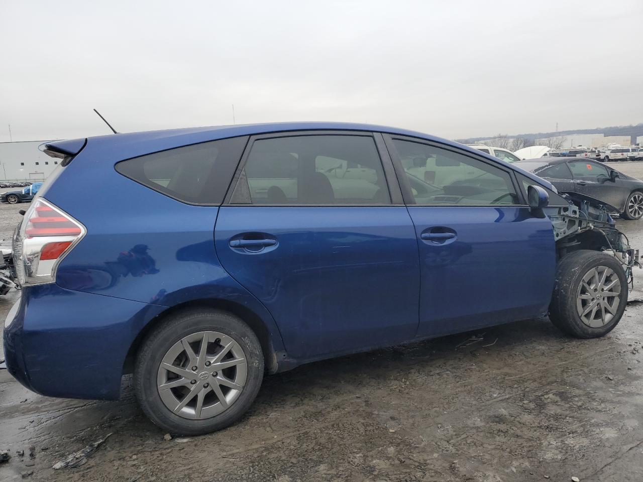 2016 Toyota Prius - Image 3