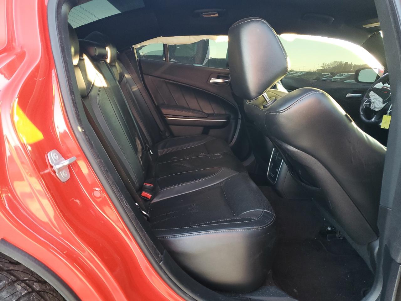 2018 Dodge Charger - Image 10