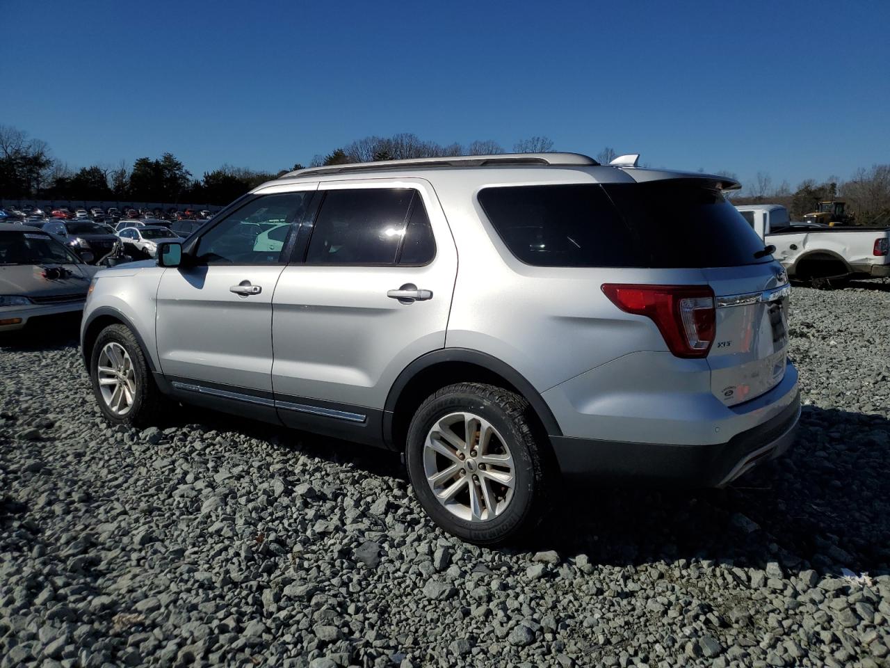 2017 Ford Explorer - Image 2