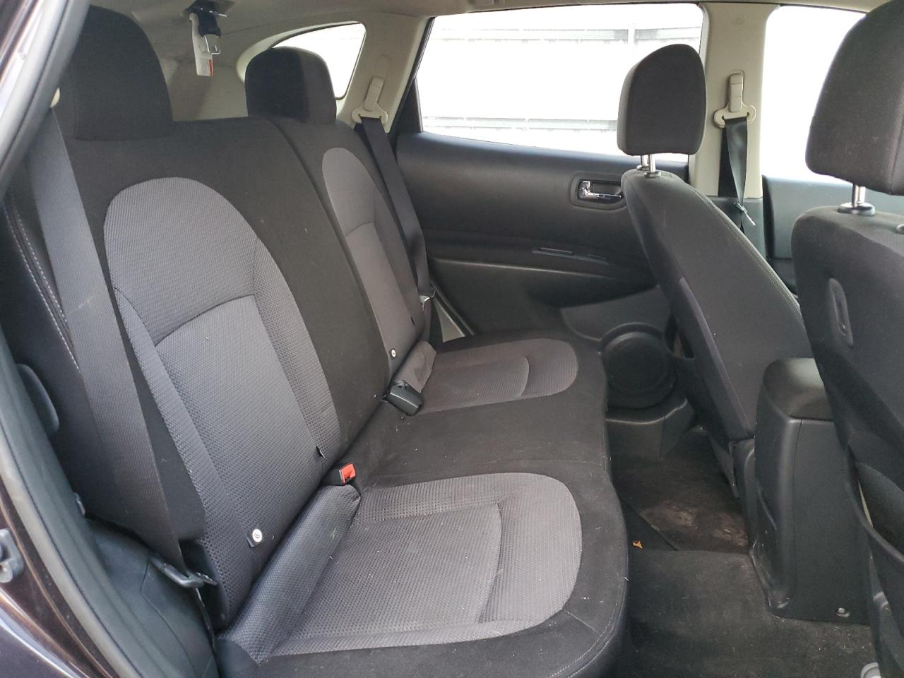 2013 Nissan Rogue - Image 11