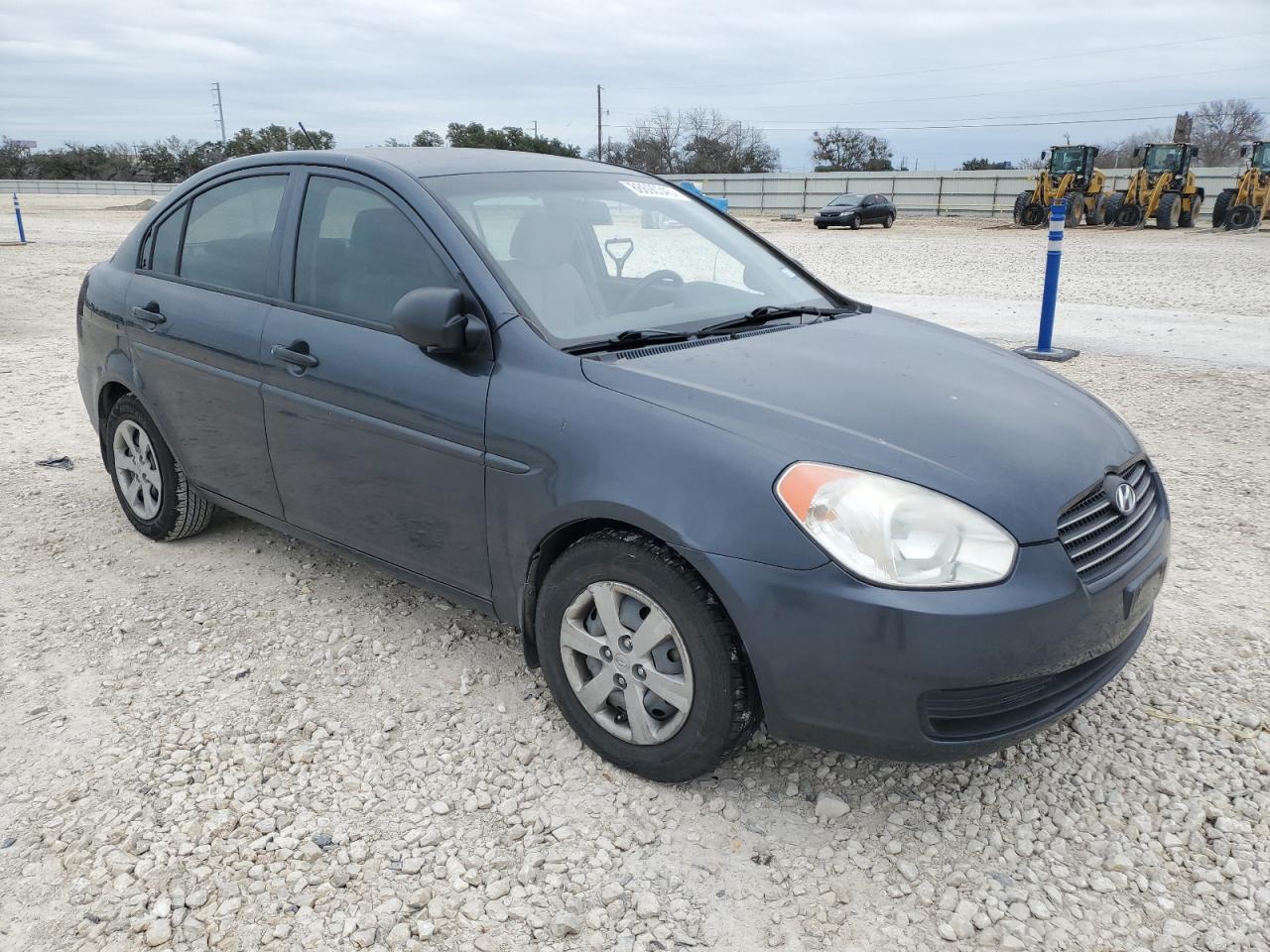2010 Hyundai Accent - Image 4